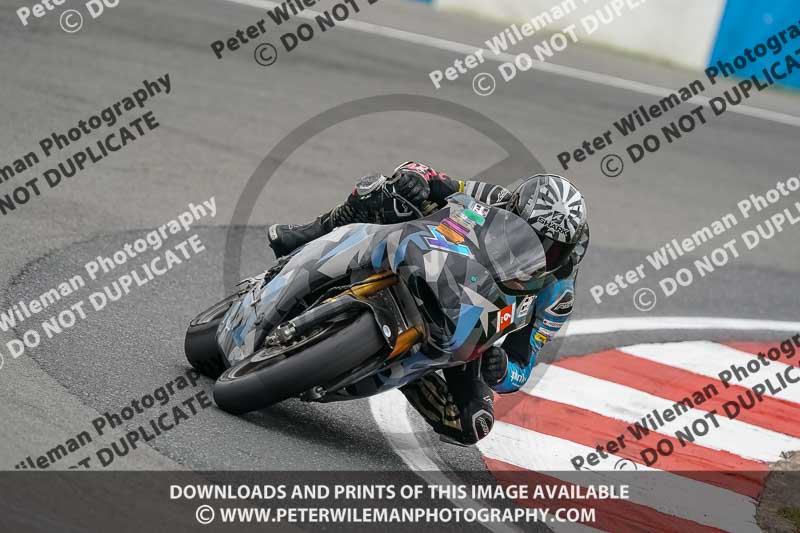 donington no limits trackday;donington park photographs;donington trackday photographs;no limits trackdays;peter wileman photography;trackday digital images;trackday photos